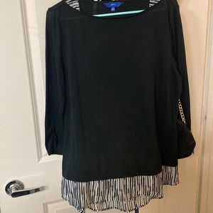 Women’s layered blouse with quarter sleeves